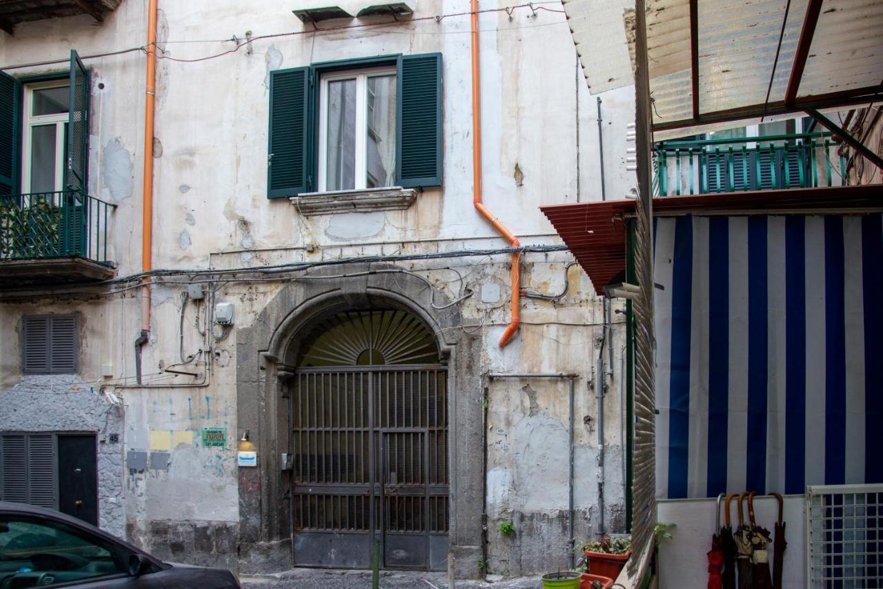 Domus Anticaglia By Domusextra Leilighet Napoli Eksteriør bilde