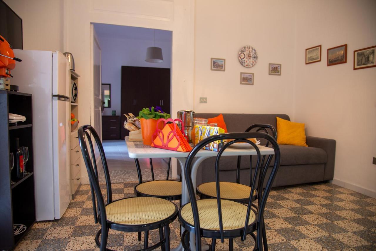 Domus Anticaglia By Domusextra Leilighet Napoli Eksteriør bilde